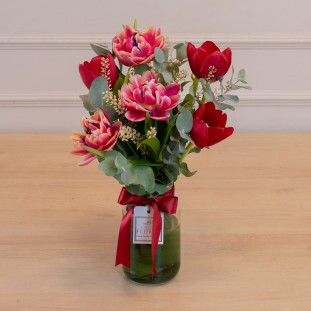 arranjo-poema-tulipas-vibrantes-vermelha-rosa-vaso.jpg